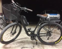 Specialized Roll Elite 500watt 17.5ahr with basket & carrier