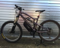 Santa Cruz 26&rdquo; wheel down hill bike 1000w 14ahr