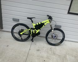 Banshee CYC X1 Pro 1800watts custom 48v 17.5ahr battery & bag